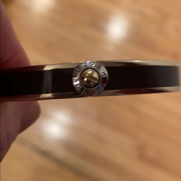 Henri Bendel bangle bracelet - Picture 2 of 3